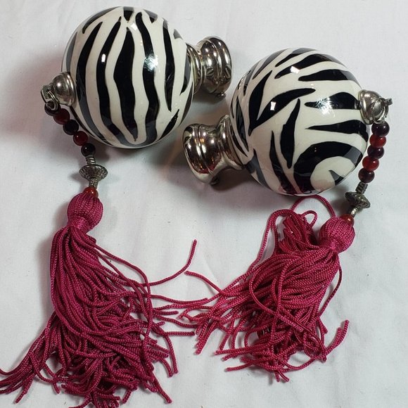 Curtain Rod Finials (2) Zebra Stripes/Tassels - Bombay Kids - Picture 5 of 7